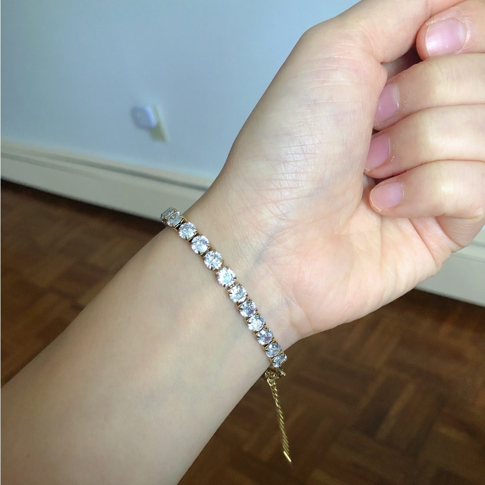 🌟🌟🌟Elegant 18K Gold Plated CZ Bracelet - Picture 7 of 9